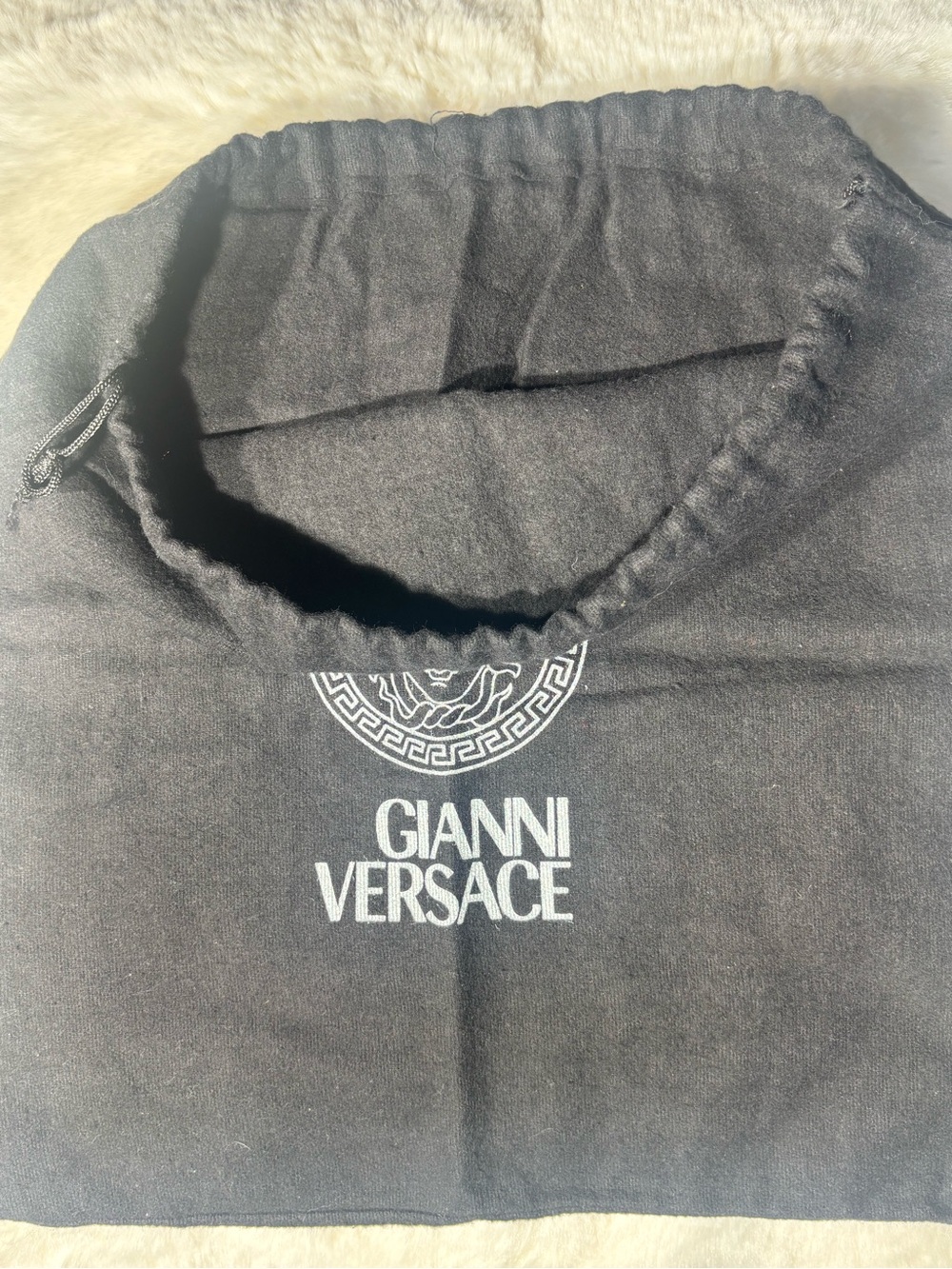 Versace Black and White Travel/Dust Bag with Medusa Logo - Picture 3 of 4